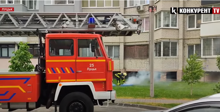 У Луцьку курець підпалив свою квартиру (відео)