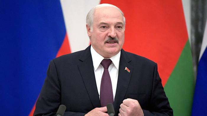 У Білорусі чиновники виїжджатимуть за кордон тільки з дозволу Лукашенка