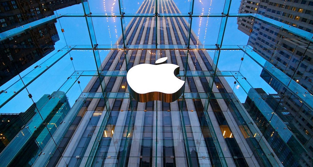 Колишнього інженера Apple звинувачують у крадіжці технологій безпілотного авто