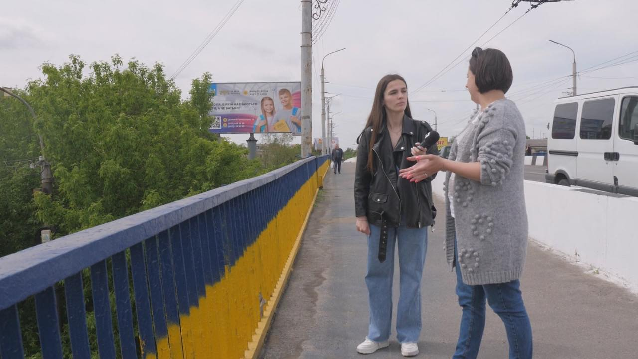 У Луцьку 15-річна дівчина хотіла стрибнути з мосту (відео)