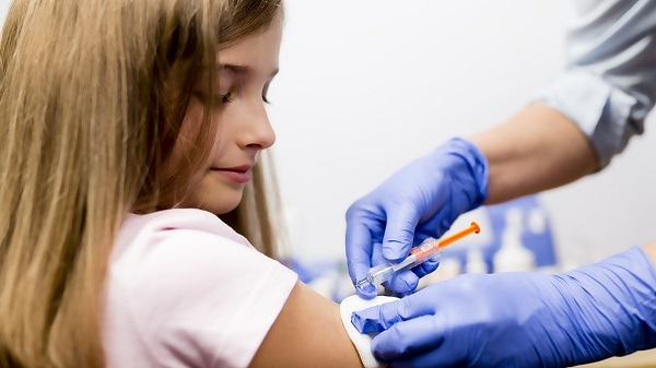 Профілактика раку шийки матки: у Луцьку дівчат вакцинуватимуть проти вірусу папіломи
