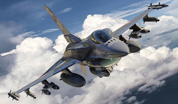 Байден ще не вирішив, хто передаватиме F-16 Україні, – Білий дім