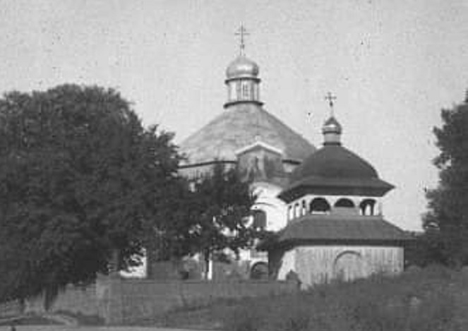 Волинські закутки: на давній світлині показали столітню церкву