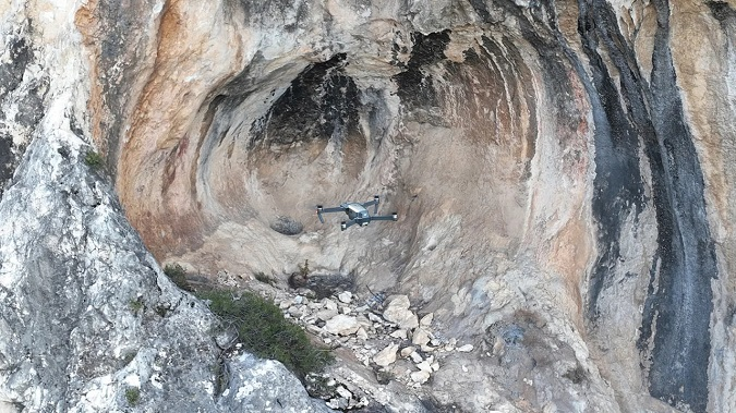 В Іспанії за допомогою дронів знайшли доісторичні наскельні малюнки (фото)