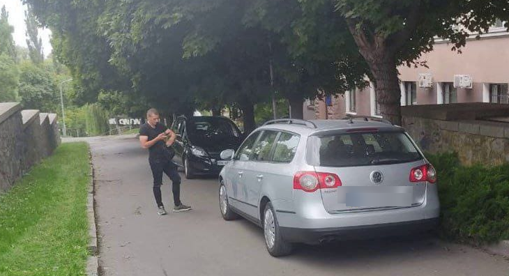 У Луцьку муніципали оштрафували «майстра паркування» (фото)