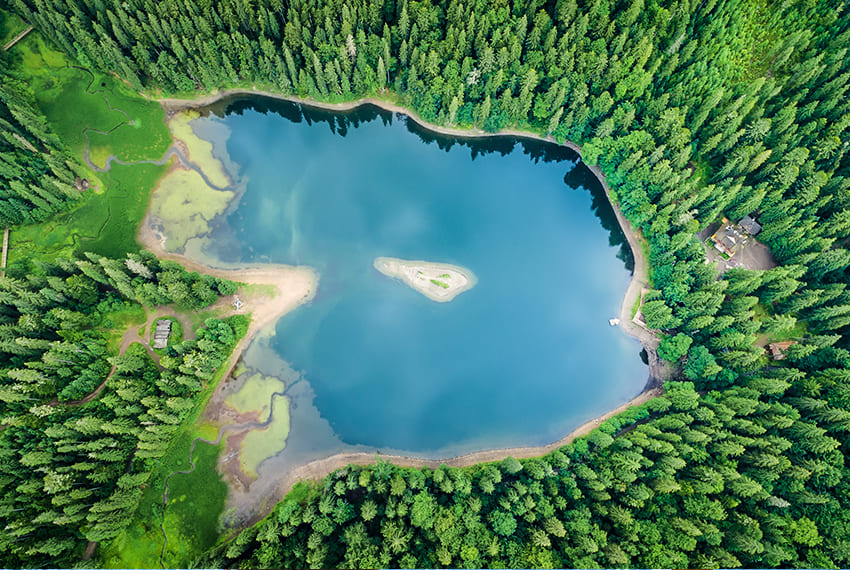 ТОП-7 озер Карпат, які варто відвідати кожному
