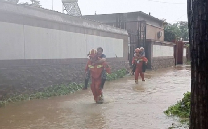 Через зливу на півночі Китаю загинуло дев'ять людей, шість зникли безвісти