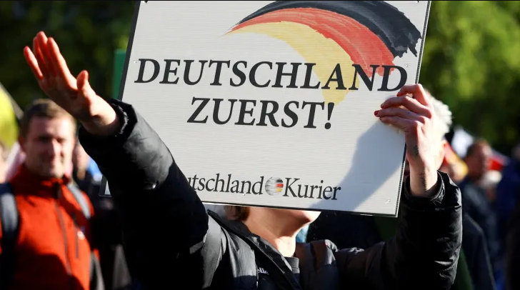 Німецькі ультраправі погрожують вивести Німеччину з ЄС