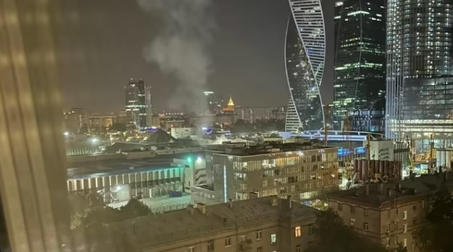 Безпілотник знову атакував Москву (відео)