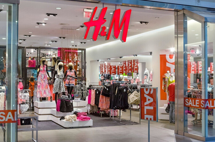 Магазини H&M повернуться в Україну з листопада