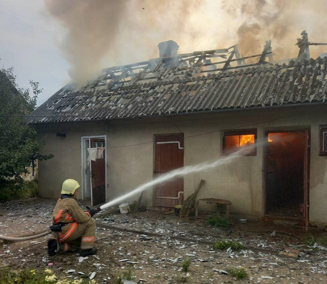 У Луцькому районі гасили серйозну пожежу: що горіло (фото)