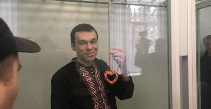 Суд оголосив у міжнародний розшук блогера-зрадника Муравицького