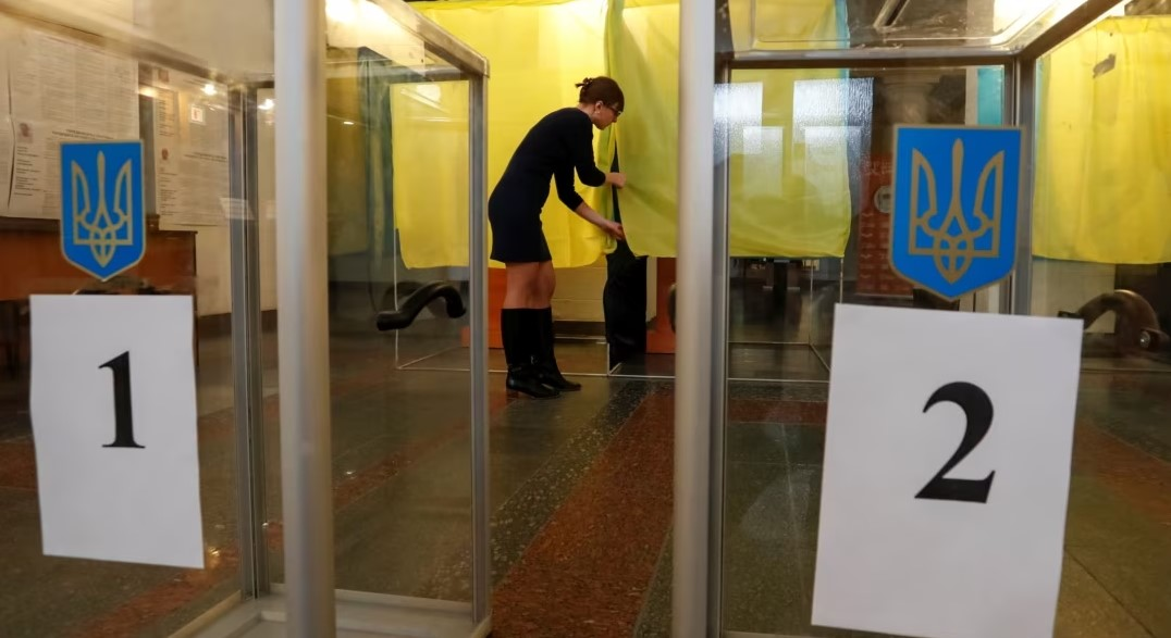 У Луцьку відбудуться вибори «президента»: де проголосувати (відео)