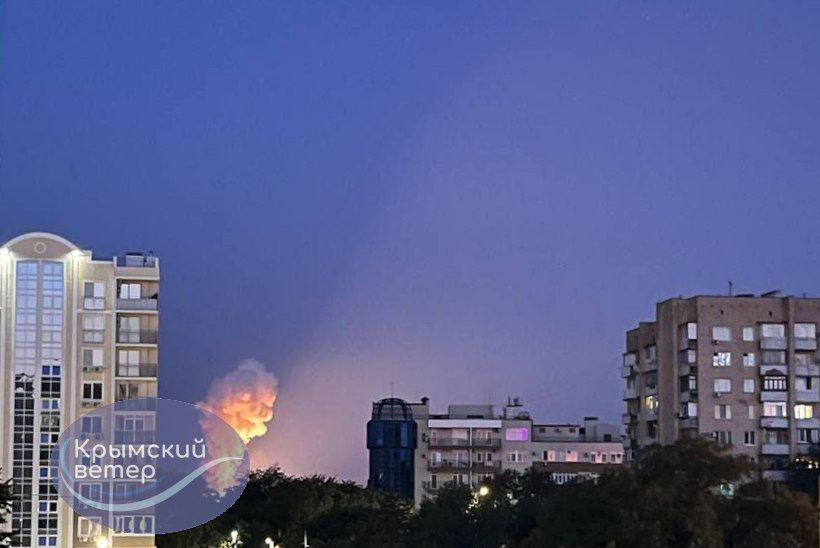 Біля окупованої Євпаторії – потужні вибухи (фото, відео)