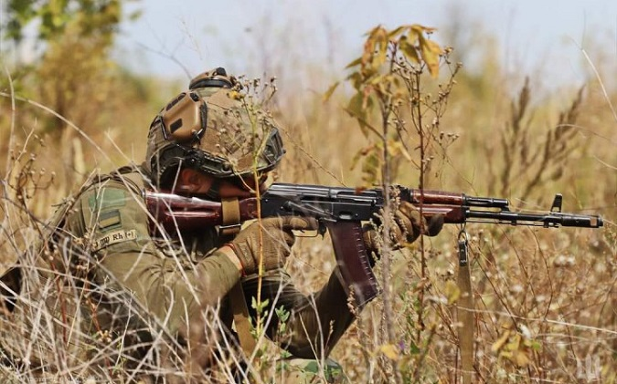 Сили оборони відбили понад 10 атак в районі Кліщіївки й стільки ж біля Мар’їнки, – Генштаб