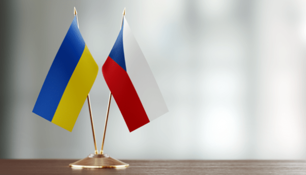 Чехія надала 45 тонн гуманітарної допомоги для українського енергосектору