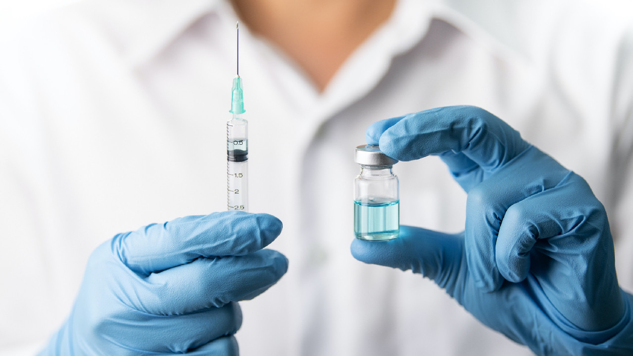 До Луцька доставили вакцину для щеплення школярок проти вірусу папіломи людини