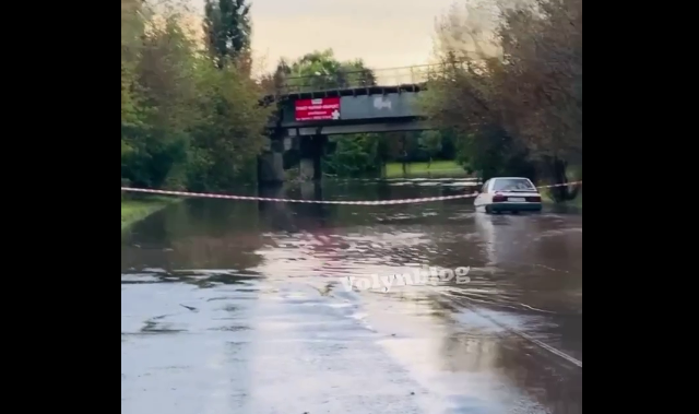 У Луцьку під мостом на Дубнівській – потоп (відео)
