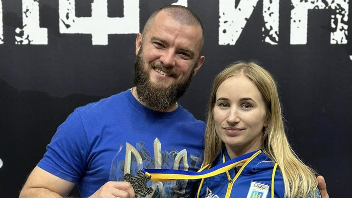 Лучанка стала чемпіонкою Кубка України з жиму лежачи
