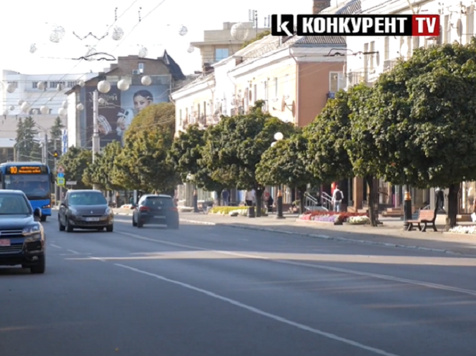 Гучний вихлоп: як водії у Луцьку тероризують військових і цивільних (відео)