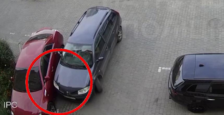 У Луцьку 19-річний юнак на «рено» пошкодив припарковане авто (відео)