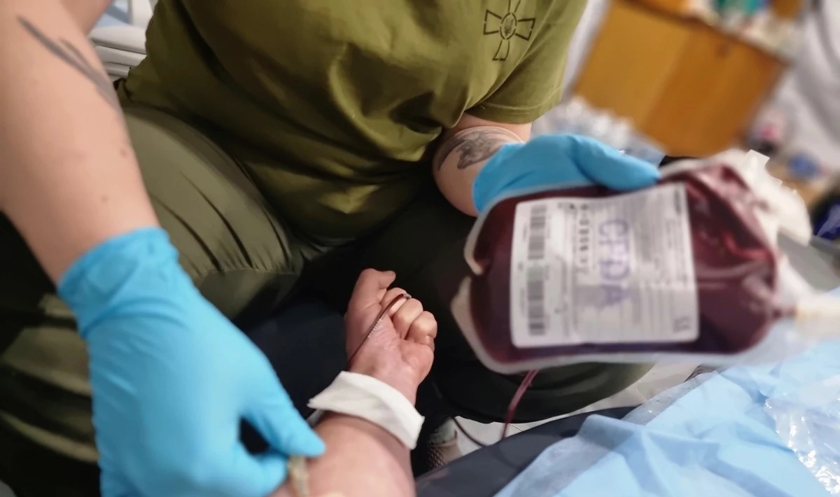 МОЗ розширило перелік лікарів, які можуть переливати кров