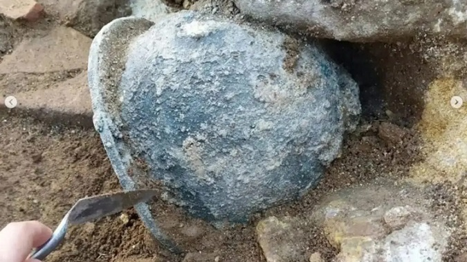 В Італії археологи знайшли давньогрецький шолом (фото)