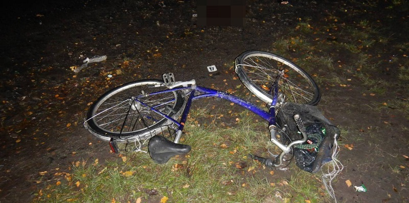Не «світився»:  61-річний волинянин на велосипеді потрапив під колеса авто (фото)