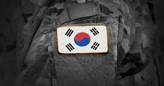 Суд Південної Кореї заборонив одностатевий секс в армії