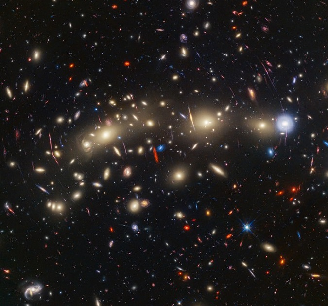 Телескоп Вебба показав барвисте скупчення галактик «Різдвяна ялинка»