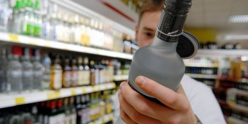 В Україні планують підняти ціни на алкогольні напої: що подорожчає