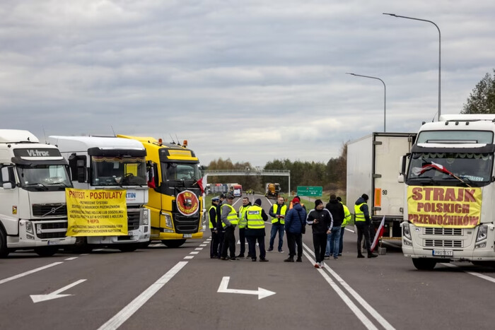 Блокада кордону: уряд Польщі заявив про кроки до розв'язання проблеми