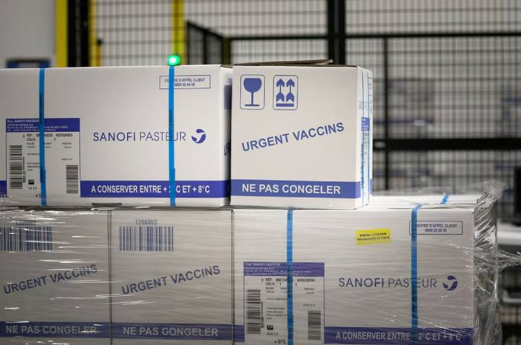 Країни ЄС викинули мільйони доз вакцини проти COVID-19 на суму 4 млрд євро