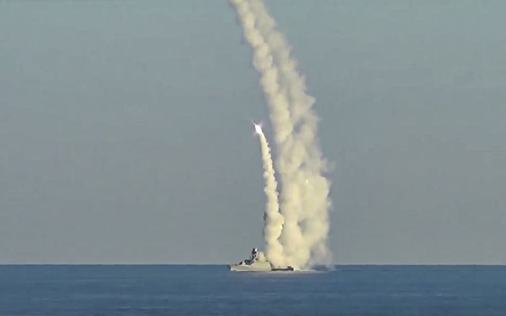 РФ вивела в Чорне море три ракетоносії