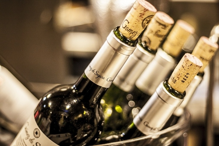 У Великій Британії вперше за 50 років дозволять продавати вино у пінтах