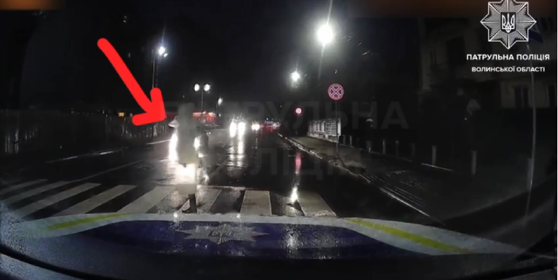 Не пропустив жінку: у Луцьку зловили п'яного за кермом BMW (відео)