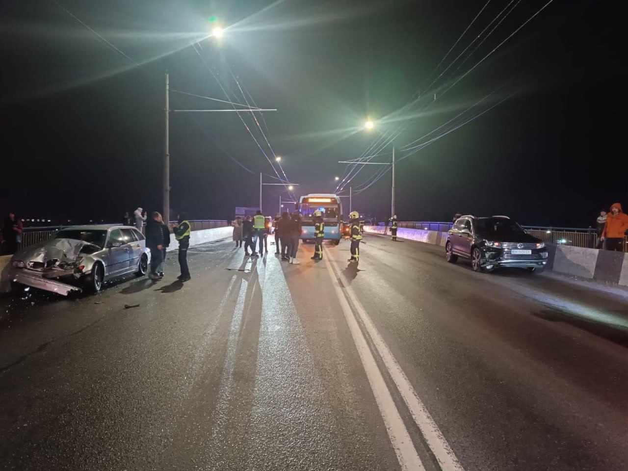 «Шо це за х*йня з дорогами?» – постраждалий в ДТП на мосту у Луцьку звинувачує комунальників і владу