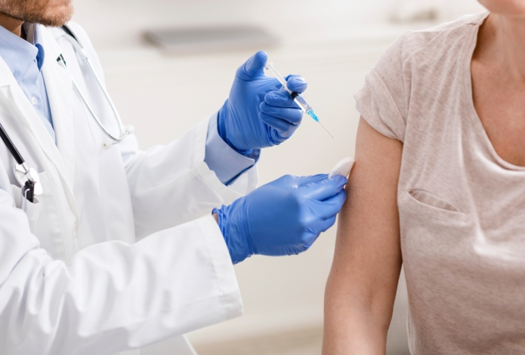 Вакцинація проти COVID-19 врятувала понад 1,4 мільйона життів в Європі, – ВООЗ