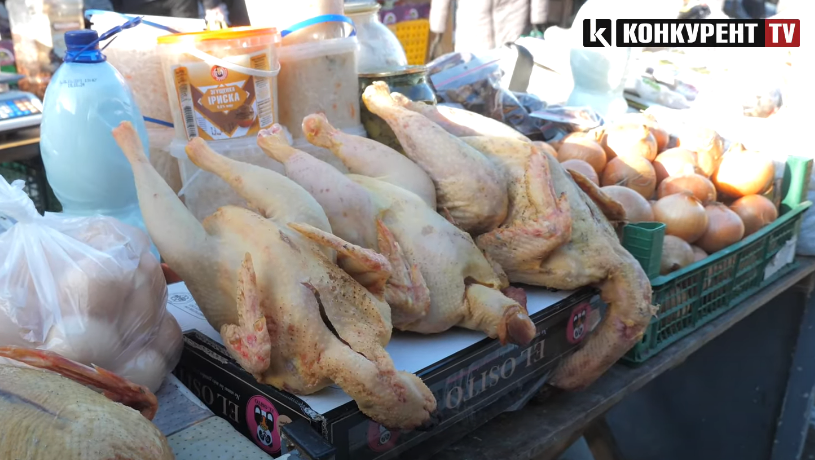 Кури, півні і качки: які ціни на птицю на базарі в Луцьку (відео)