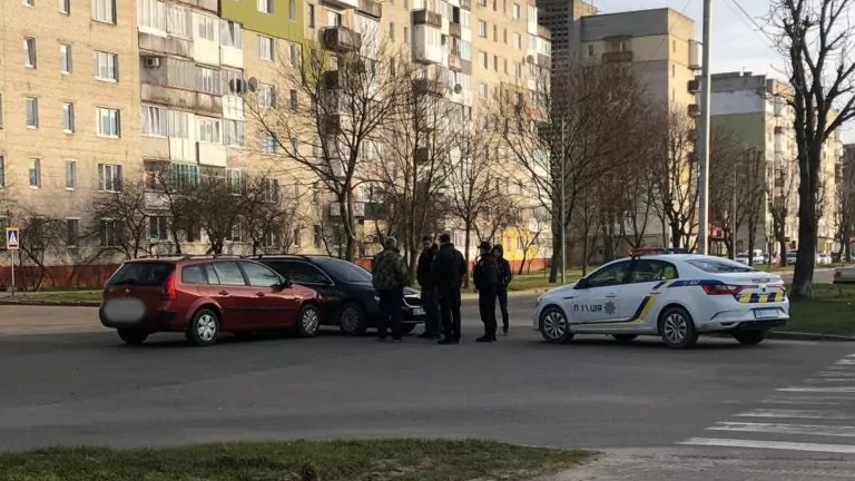 У Володимирі водій Renault протаранив легковик Skoda (фото)