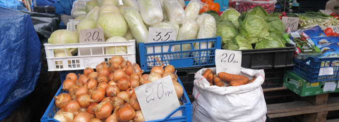 Ціни на капусту, моркву та цибулю на луцькому ринку (відео)