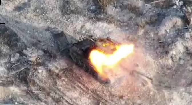 Волинські «ворони» перетворили російський танк на купу металобрухту (відео)