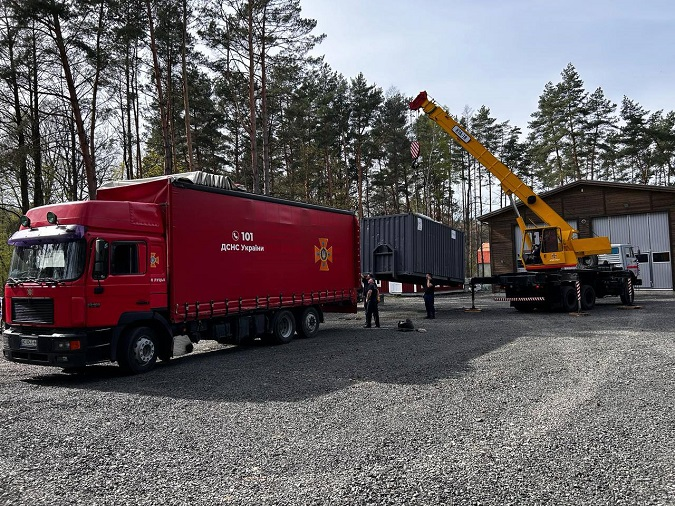 Допомога зі Швеції: волиняни передали потужний генератор на Харківщину