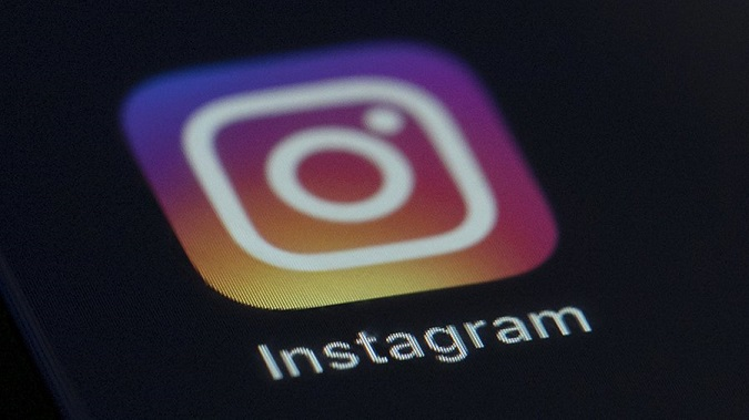 Instagram боротиметься з голими фото в особистих повідомленнях