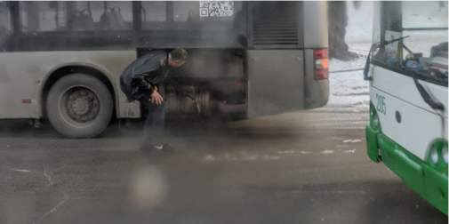 Дим з автобуса:  луцький перевізник пояснив, що сталося (фото, відео)